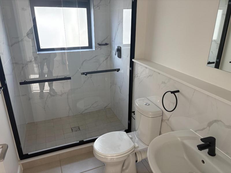 To Let 1 Bedroom Property for Rent in Richwood Western Cape